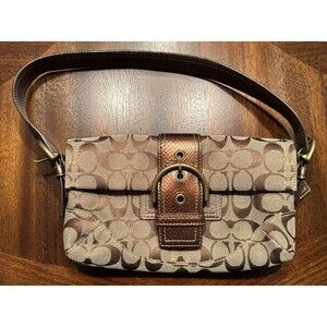 Coach handbag magnetic snap shoulder strap